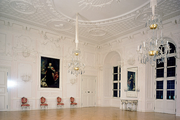 Picture: Hall of the Ingelheim Rooms